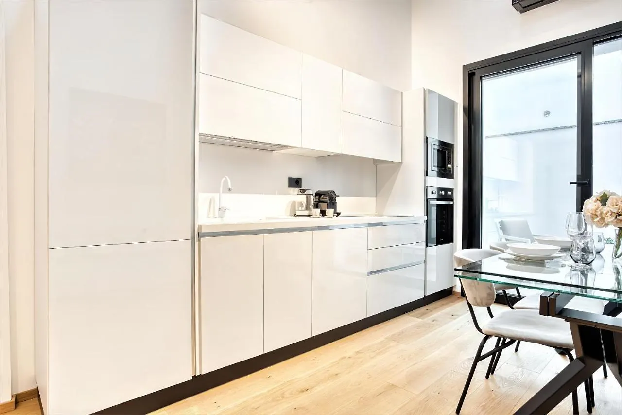 Winter Garden - Milan Isola - Via Pastrengo Apartment 0*,