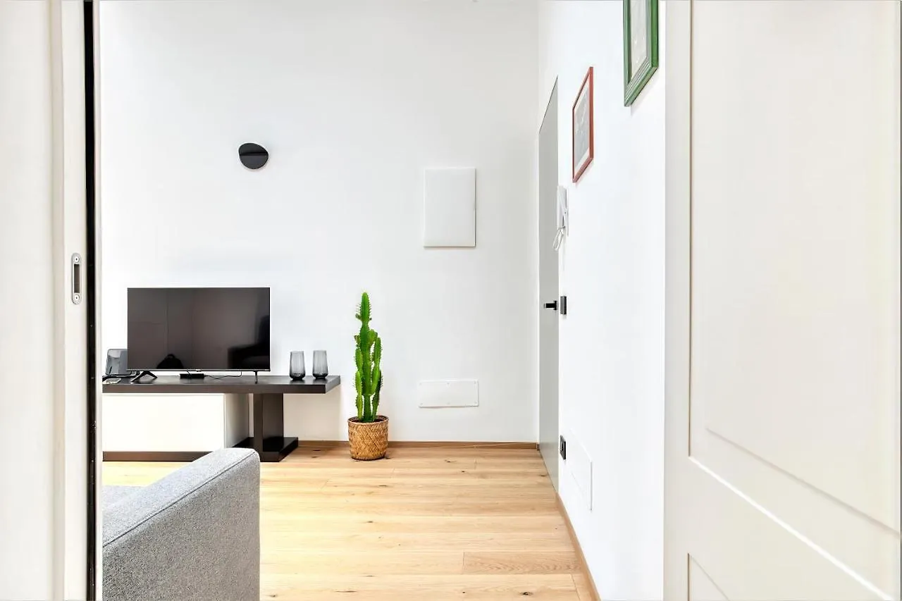 Apartament Winter Garden - Milan Isola - Via Pastrengo